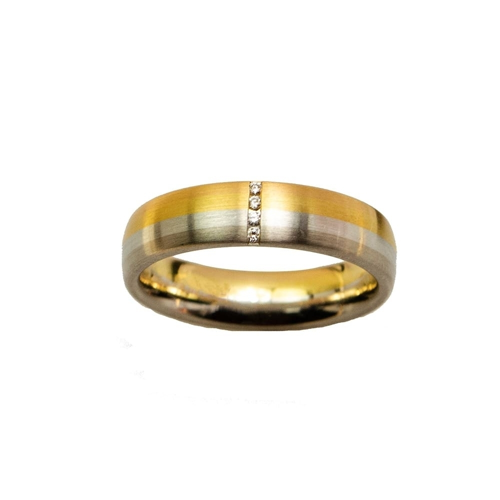 Gold Wedding Ring K18. Diamonds 0.02 ct